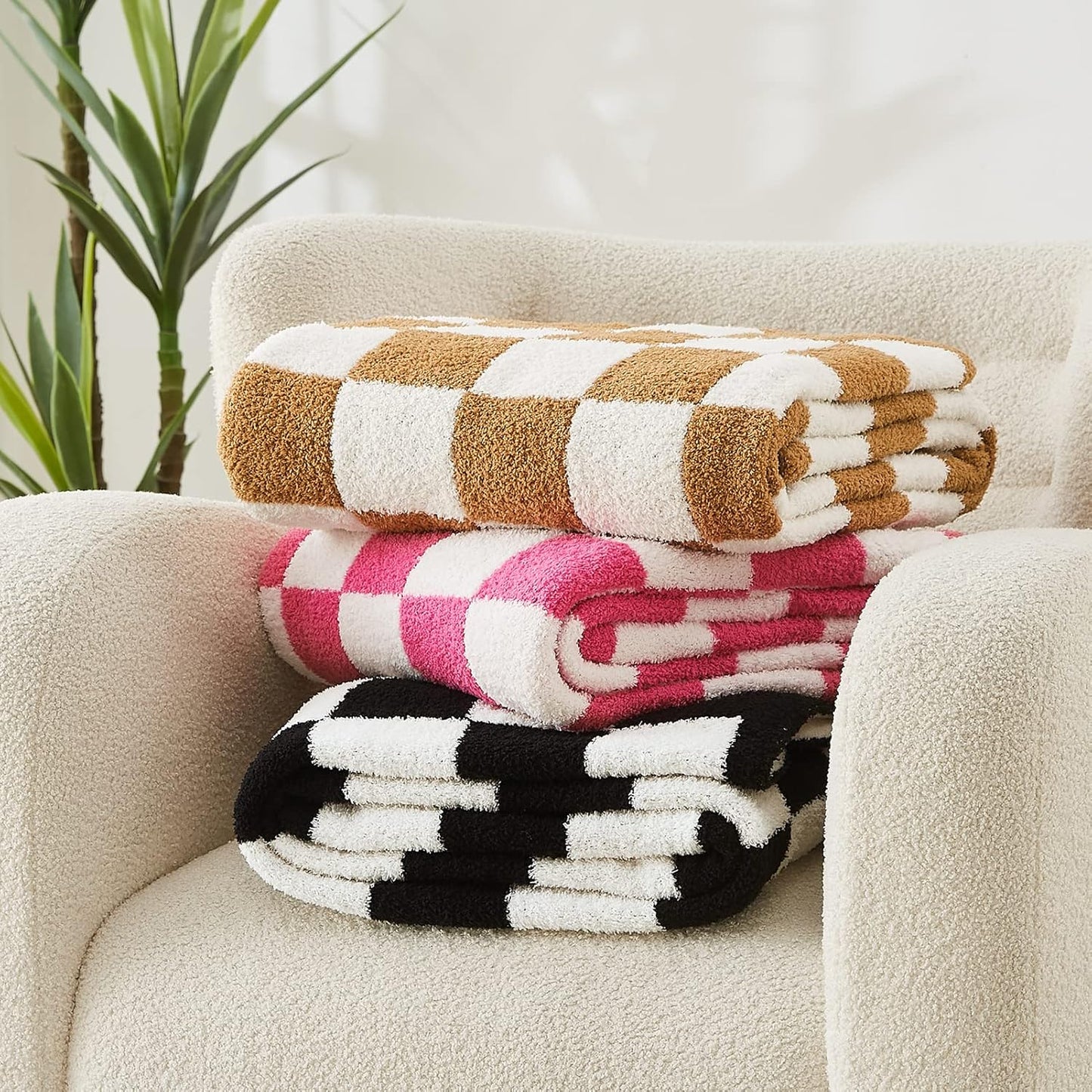 WRENSONGE Checkered Throw Blanket, Hot Pink Soft Cozy Fluffy Warm Hand Made Throw Blankets for Couch, Sofa, Chair, Bed, Camping, Picnic, Travel Lightweight Bed Blanket - 50"*70"