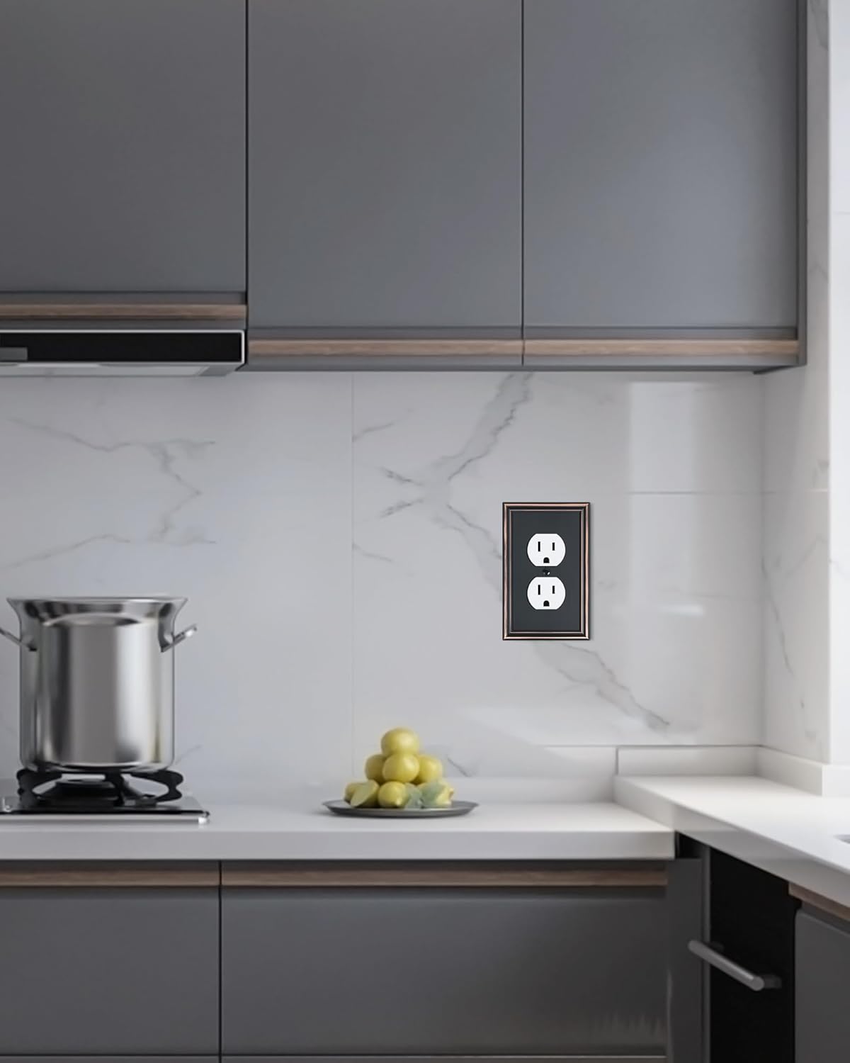 2-Pack Single Duplex Outlet Cover Plate, Decorative Aged Bronze Switch Plates and Outlet Covers, Metal Wall Plates for Electrical Outlets, 1 Gang Receptacle Cover, Corrosion Resistant