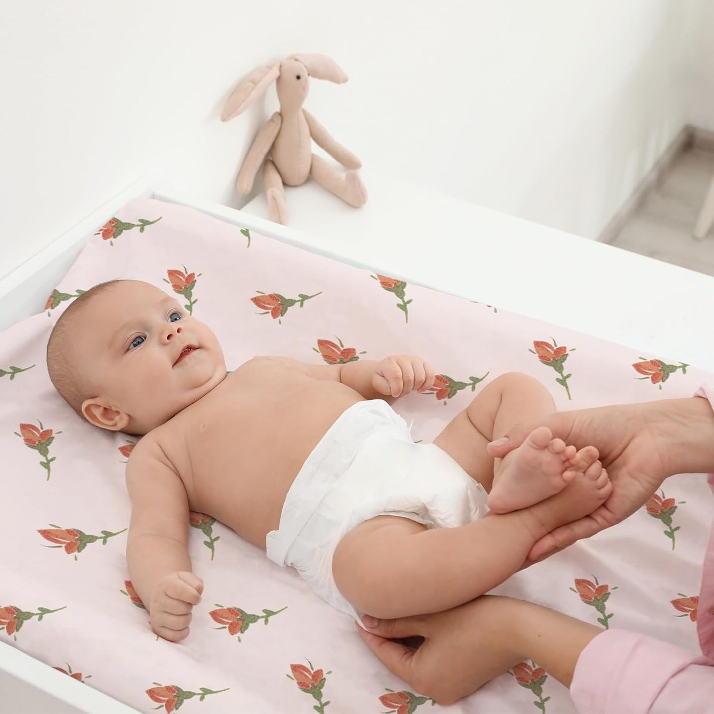 Gllquen Baby Bassinet Sheets 4 Pack, Breathable Cozy Fitted Mattress Sheet, Elastic Travel Crib Fashionable Floral Pattern, Standard Cradle Safe Sheets for Baby Boys Girls 32"x16" (Flower)