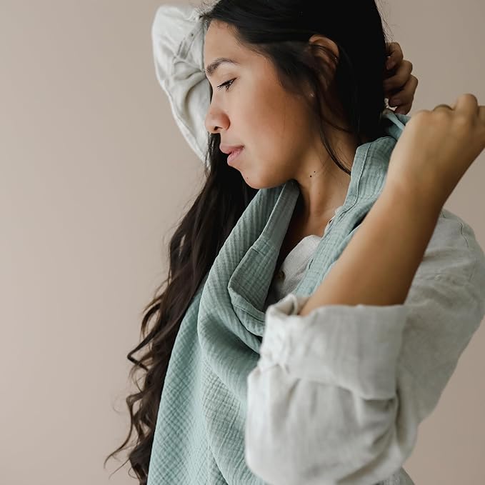 snuggle me® Nursing Cover - 100% Organic Cotton Muslin Nursing Cover Up for Breastfeeding with a BPA-Free Silicone Teether Ring, Ultra-Soft & Lightweight (33.5″ × 39.4″)