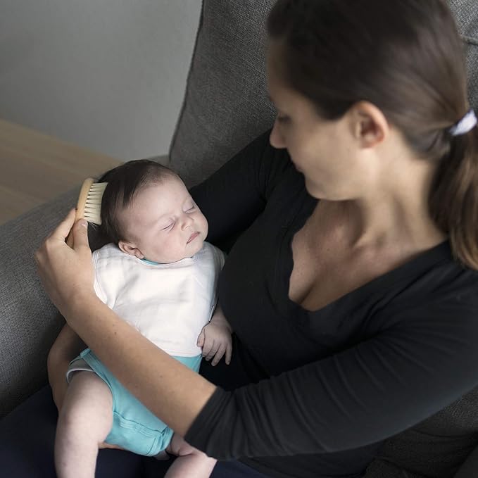 green sprouts Muslin Bibs Made from Organic Cotton| 4 Absorbent Layers Protect from sniffles, Drips, & drools | 100% Organic Cotton Muslin, Adjustable snap Closure, Machine Washable,5 Count