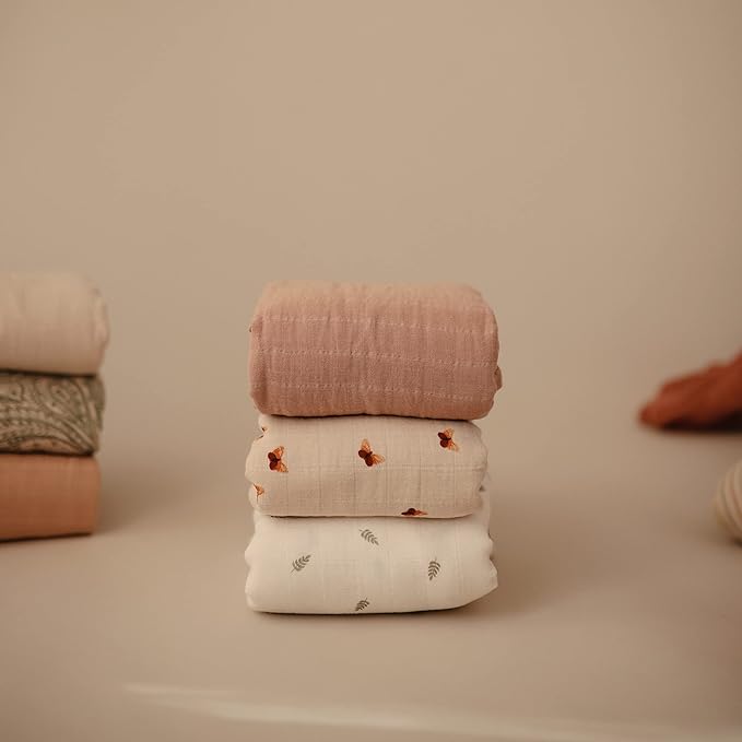 mushie Muslin Baby Swaddle Blanket | 100% Organic Cotton (Leaves)