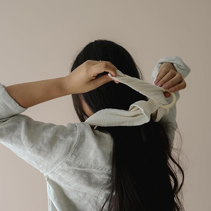 snuggle me® Nursing Cover - 100% Organic Cotton Muslin Nursing Cover Up for Breastfeeding with a BPA-Free Silicone Teether Ring, Ultra-Soft & Lightweight (33.5″ × 39.4″)