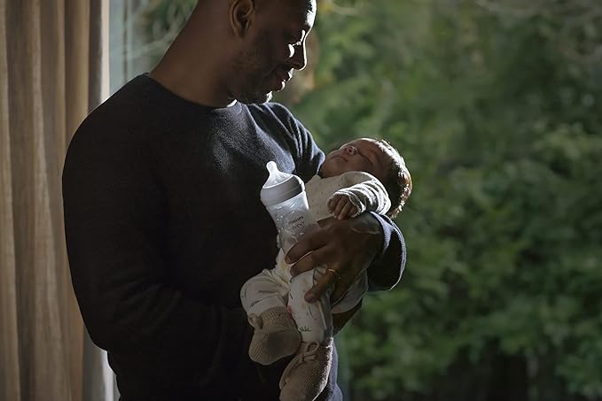 Philips AVENT Natural Baby Bottle with Natural Response Nipple, Newborn Baby Gift Set, SCD838/02 (Pack of 2)