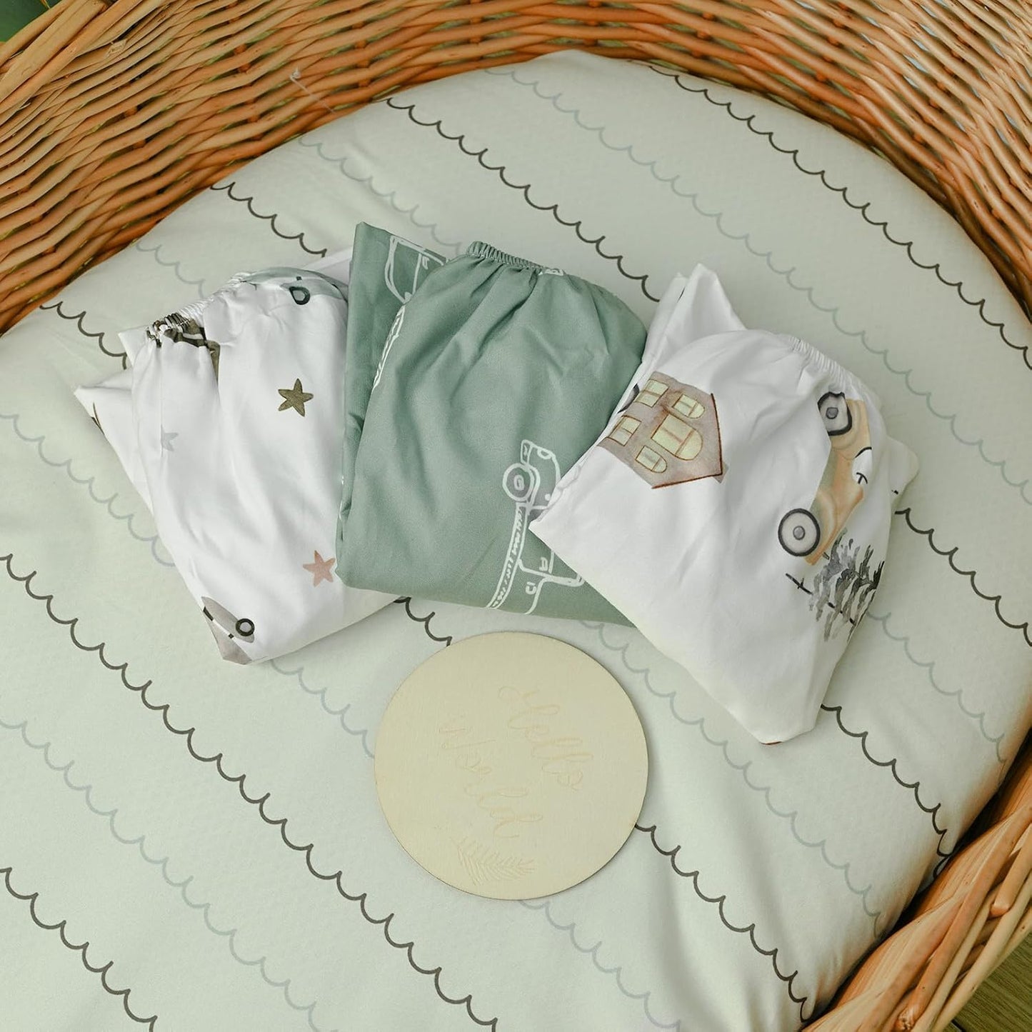 Gllquen Baby Bassinet Sheets 4 Pack, Breathable Cozy Fitted Mattress Sheet, Elastic Travel Crib Fashionable Pattern, Standard Cradle Safe Sheets for Baby Boys Girls 32"x16" (Car)