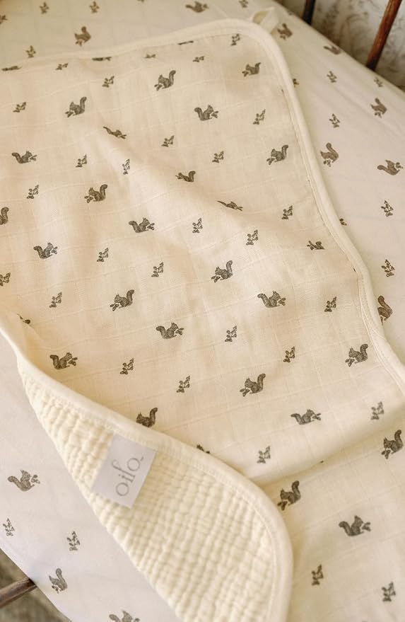 Oilo Burp Cloth 2-Pack Set, Large (12" X 22"), Organic Premium Cotton 4-Way Muslin, Luxuriously Soft, Super Absorbent, & Durable, Machine Washable, Mushroom & Squirrel