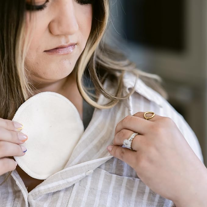 NuAngel Day & Night Reusable Nursing Pads for Breastfeeding, 100% Cotton—Day 4‑Layer, Night 8‑Layer Overnight Protection – 4 Pack (Natural/Sage)