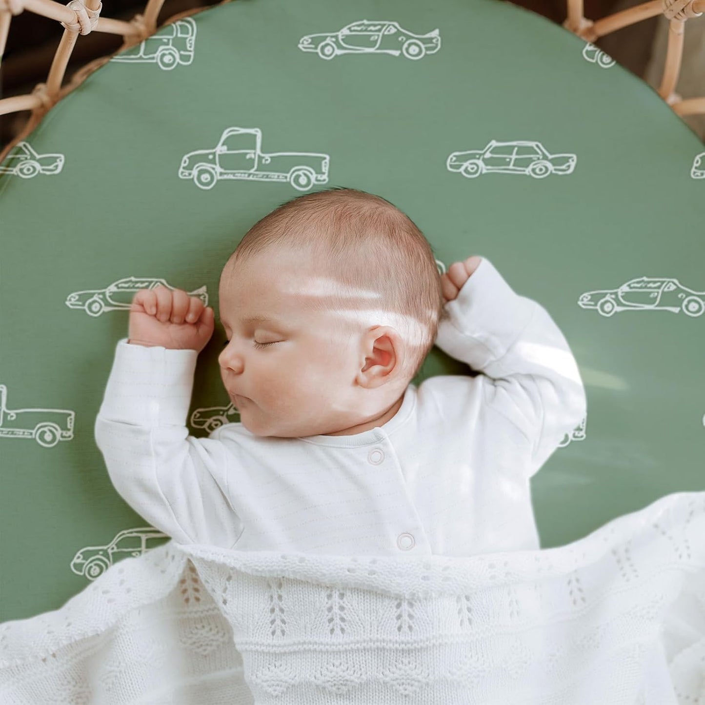 Gllquen Baby Bassinet Sheets 4 Pack, Breathable Cozy Fitted Mattress Sheet, Elastic Travel Crib Fashionable Pattern, Standard Cradle Safe Sheets for Baby Boys Girls 32"x16" (Car)