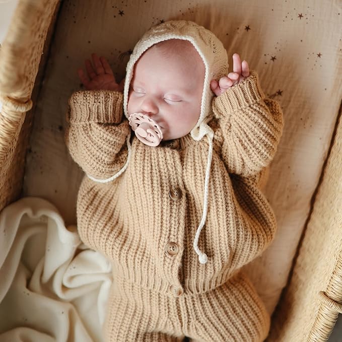 FRIGG Baby's First Pacifier Set | Floral Heart 4-Pack | Made in Denmark | BPA-Free (Blush, 0-6 Months)