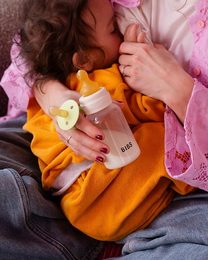 BIBS Baby Bottle 270 ml Latex Nipple 4 Pack - Anti-Colic, BPA-Free, Round Nipple, Lightweight & Easy to Clean, Suitable for Newborns 0+ Years, 4-Pack + 2 Extra Nipples - Ivory