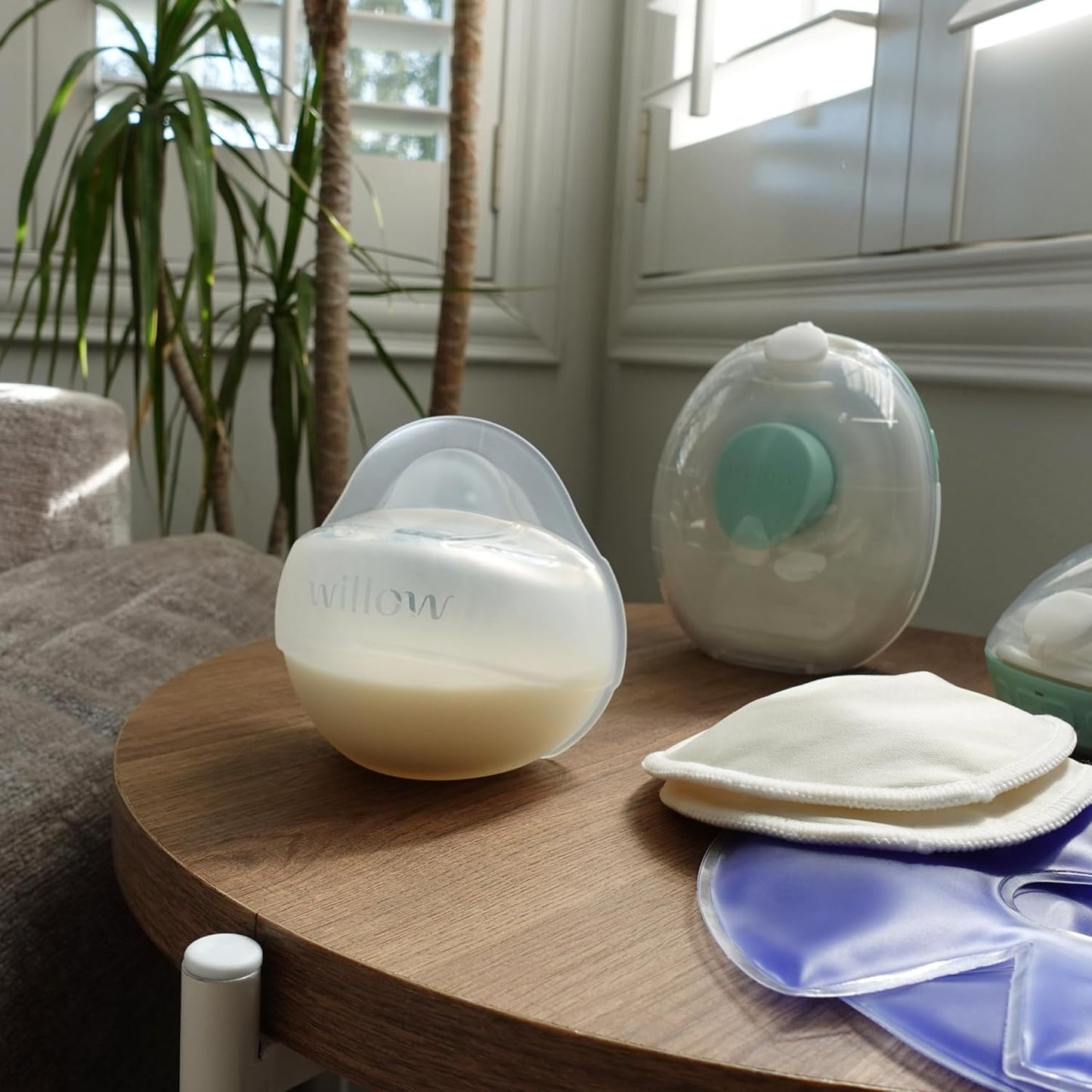 Willow - Silicone Wearable Breast Pump - Passive Suction Milk Collector - Hands Free Manual Breast Pump - Dishwasher Safe - Breastfeeding Essentials - Easy Pour Spout for Milk Storage Bags - BPA Free