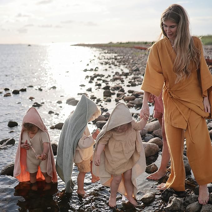 mushie Baby Hooded Towel | Organic Cotton (Blush)