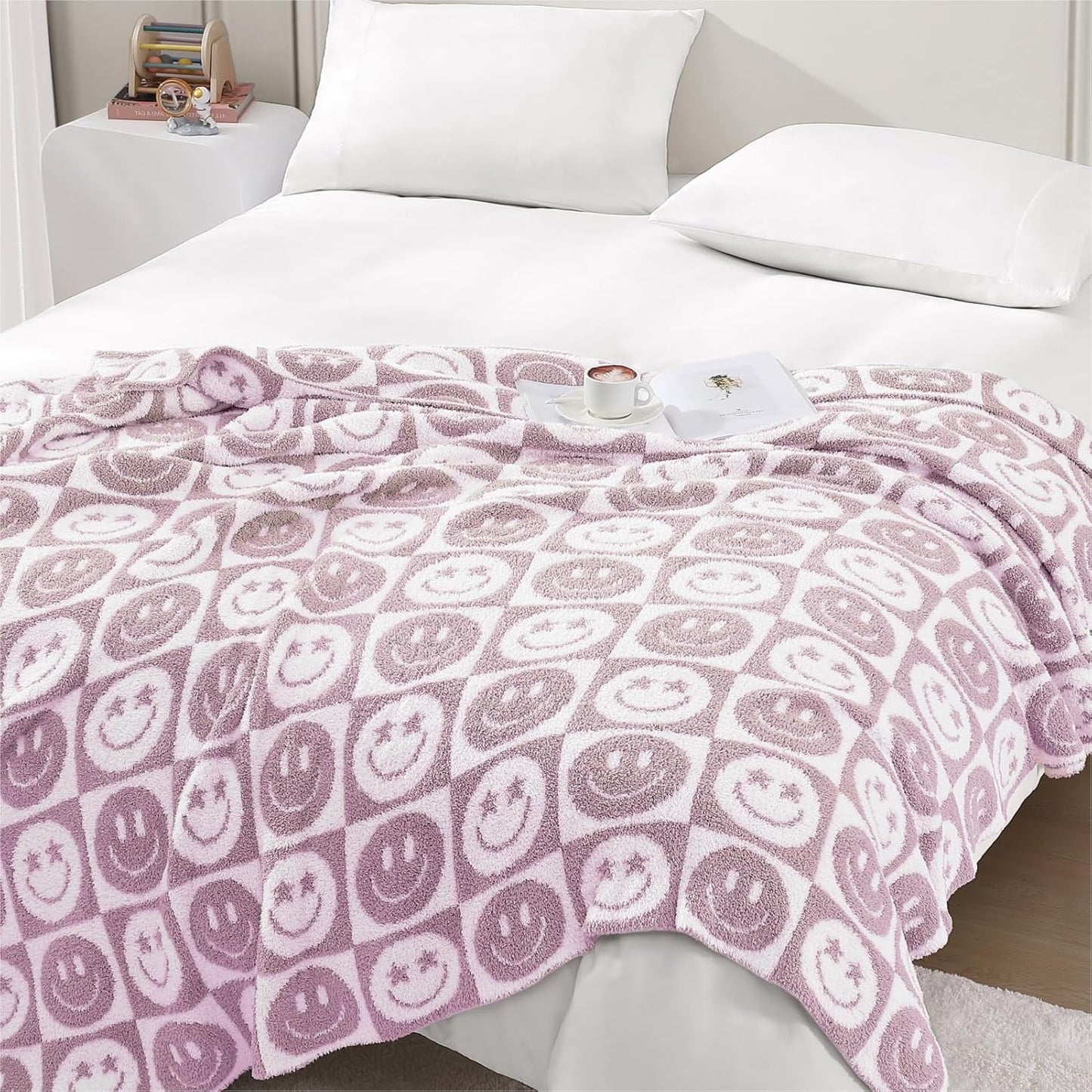 WRENSONGE Checkered Throw Blanket Lilac Smiling Face Soft Cozy Fluffy Warm Hand Made Throw Blankets for Couch, Sofa, Chair, Bed, Camping, Picnic, Travel Lightweight Bed Blanket - 50"*60"