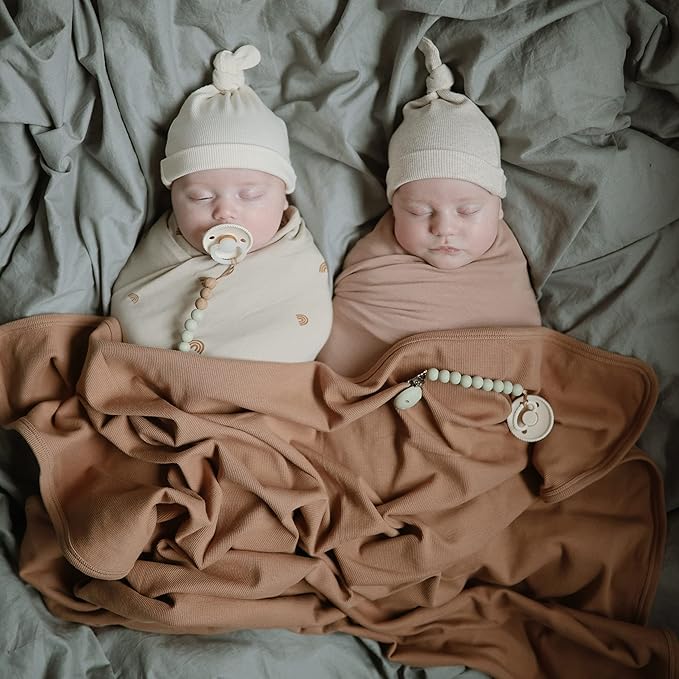 mushie 100% Silicone Baby Pacifier Clip BPA Free | Eva (Sage)