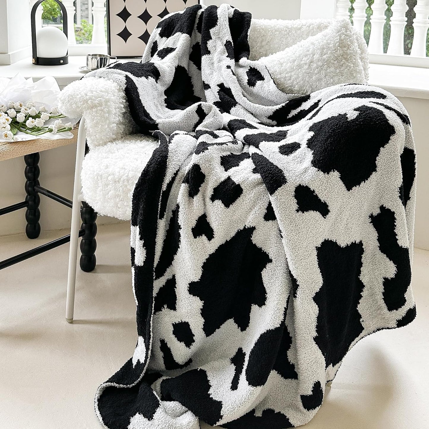 SeaRoomy Cow Throw Blanket, Ultra Soft Cozy Microfiber Knit Throw Blanket for Couch Bed, Warm Fluffy Reversible Cute Lightweight Cow Print Blanket for All Seasons(50"x70")