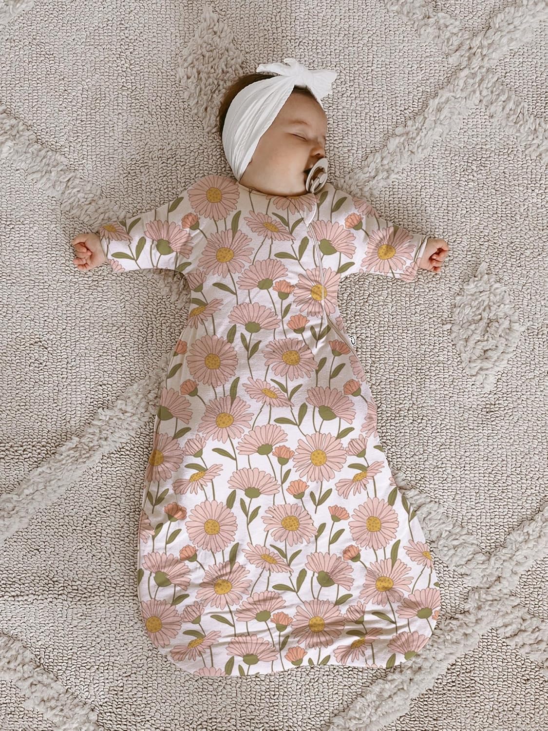 GUNAMUNA Long-Sleeve Transitional Swaddle Sleep Bag 1.0 TOG – Soothes Infants 3-6 Months, Easy Diaper Changes with WONDERZiP